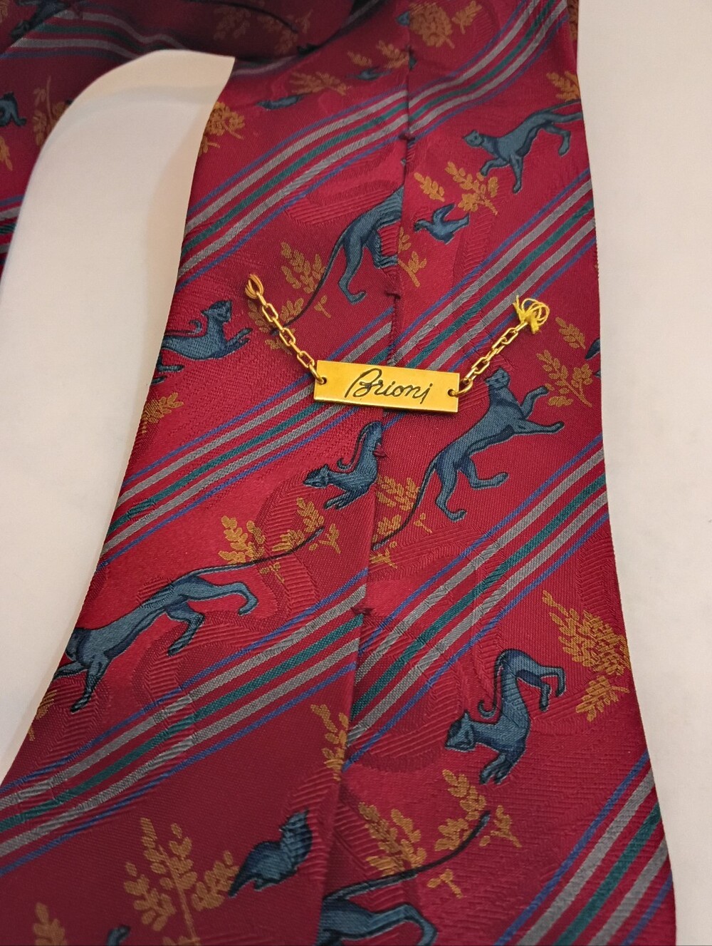 VTG Brioni Egyptian Cats Medallion Mens Silk Tie